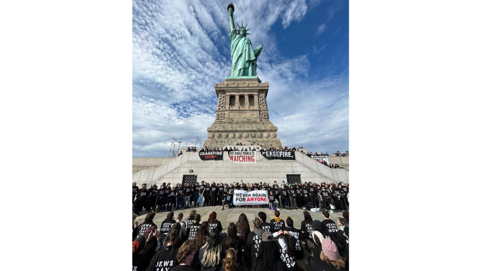 Judíos en Nueva York piden un alto al fuego en Gaza.