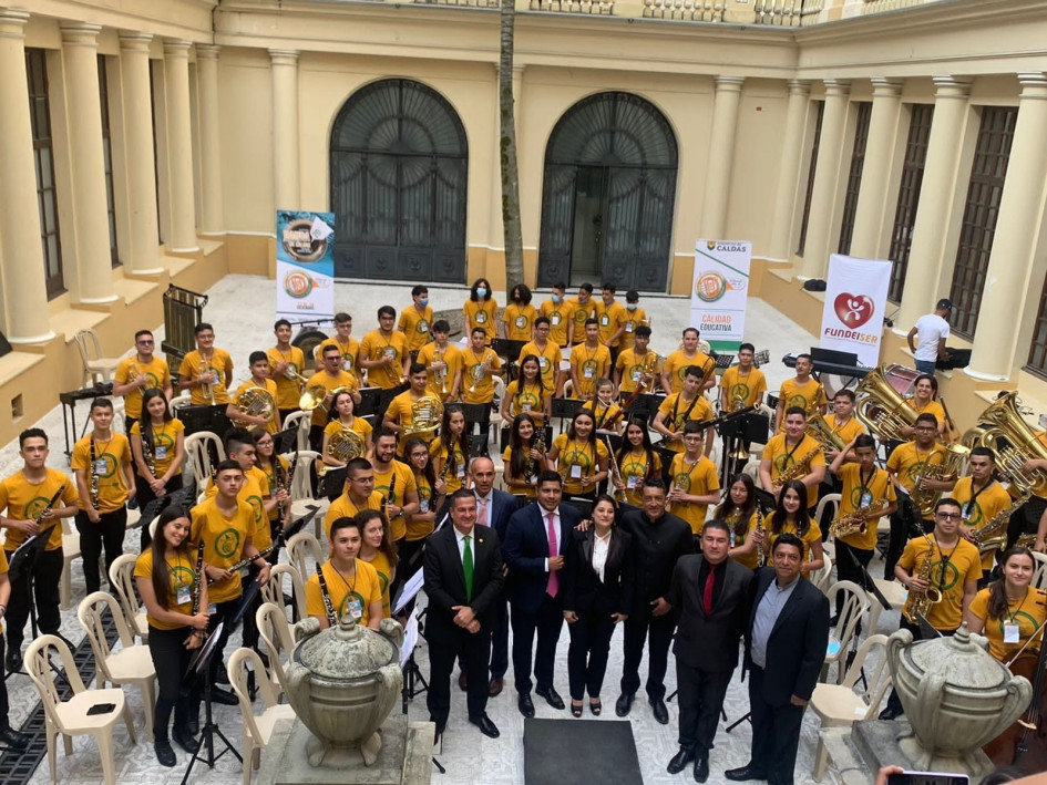 El año pasado se encontraron los mejores de las bandas estudiantiles de música sinfónica de Caldas, durante una semana en Manizales.