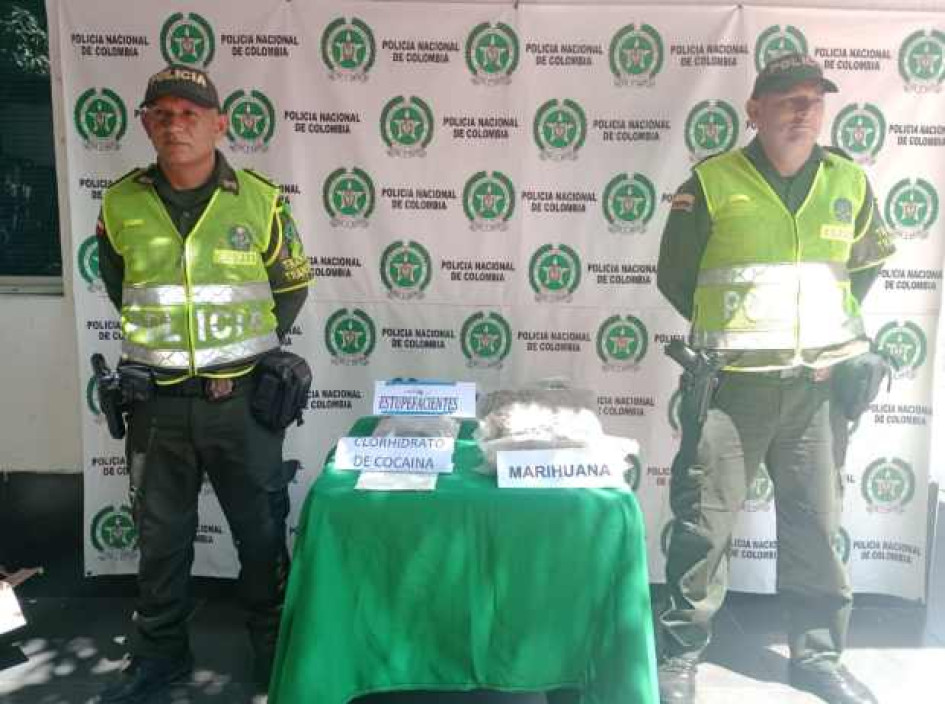 Pillan 1.600 dosis de marihuana y 88 gramos de cocaína en vías de Caldas.