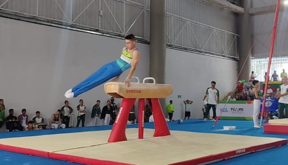Gimnasta Santiago Gallo sueña con medalla en salto al caballete y caballo con arzones