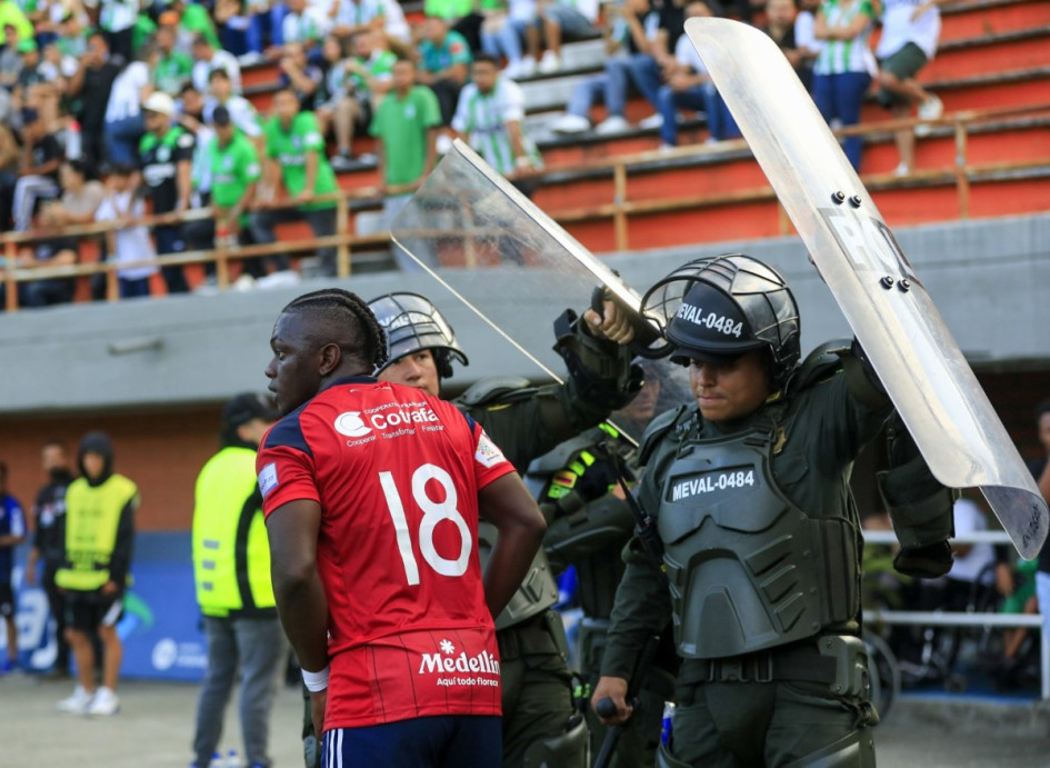 Dos partidos terminaron mal en la penúltima jornada de las semifinales de la Liga BetPlay: Cali - Junior y Nacional - Medellín.