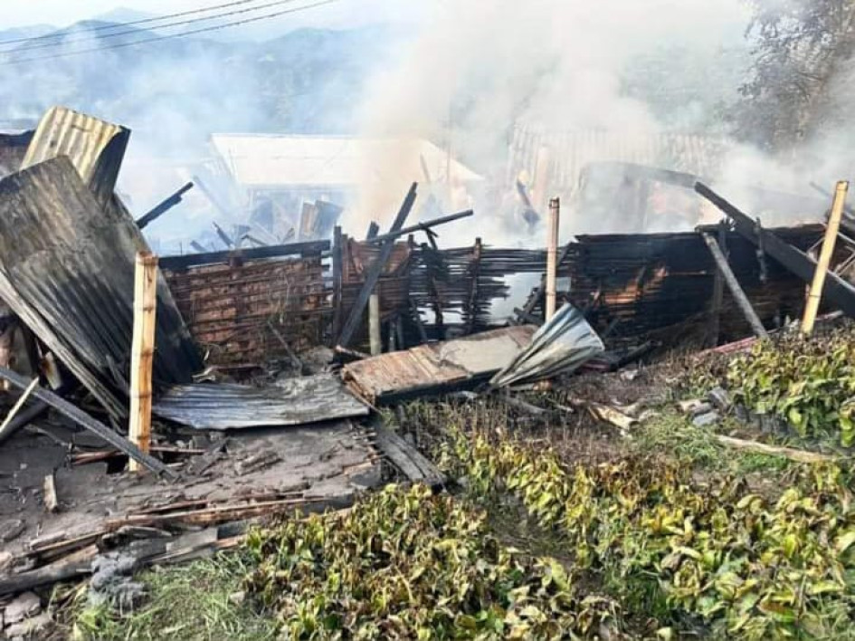Un cortocircuito habría generado las llamas. Hubo cuatro personas damnificadas, pero ningún herido o fallecido.