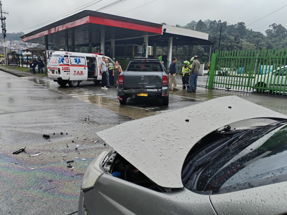 Mujer de 78 años fue atropellada por un vehículo en la Avenida Kevin Ángel