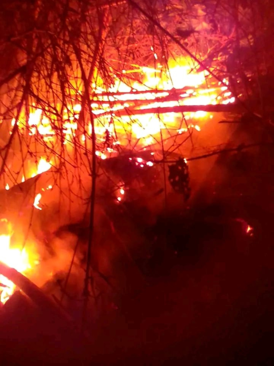 Chispa de juego pirotécnico provocó incendio de arbustos en Arauca (Palestina)