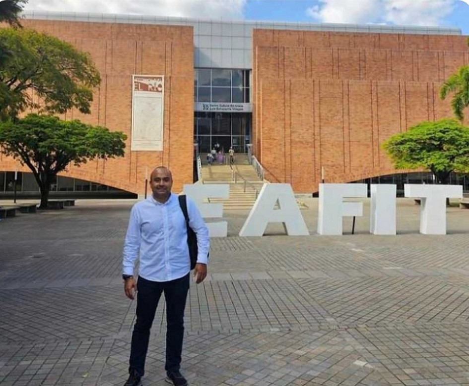 Marco Antonio Londoño Zuluaga en la Universidad Eafit de Medellín