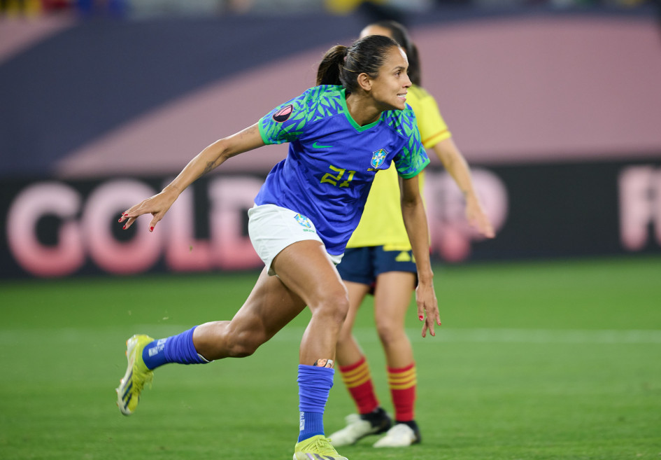 La brasileña Duda Santos marcó en el minuto 5 el único gol del partido de su selección contra Colombia, en la Copa de Oro que se disputa en Estados Unidos.