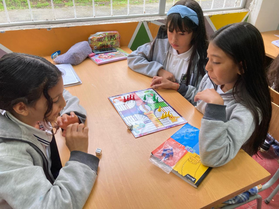 La Institución Educativa Instituto Técnico Marco Fidel Suárez impulsa con actividades lúdicas la celebración del Día de las Matemáticas.