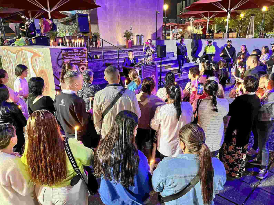 La velatón por la vida se realizó el sábado en la Torre del Cable
