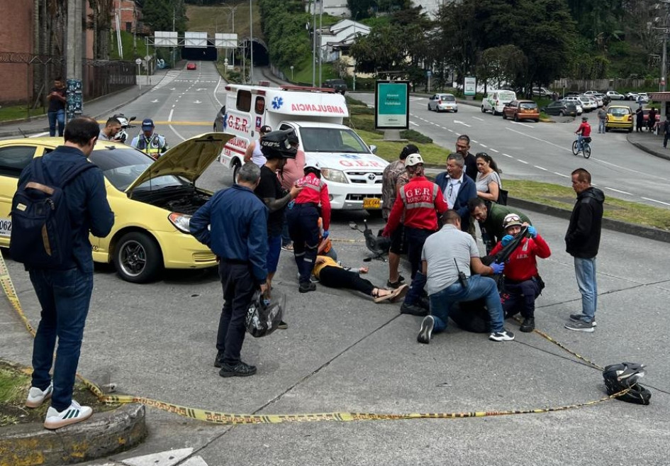 En esta esquina se presentó el choque entre el taxy la moto.