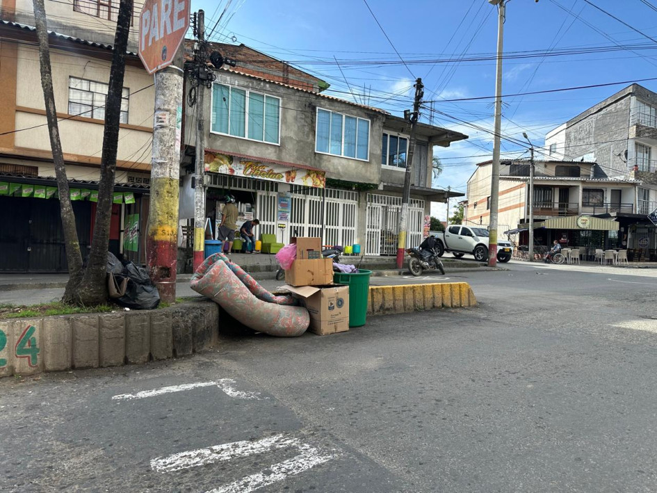 Foto | Albeiro Rudas | LA PATRIA Así permanece algunas partes del separador de La Avenida el Libertador.