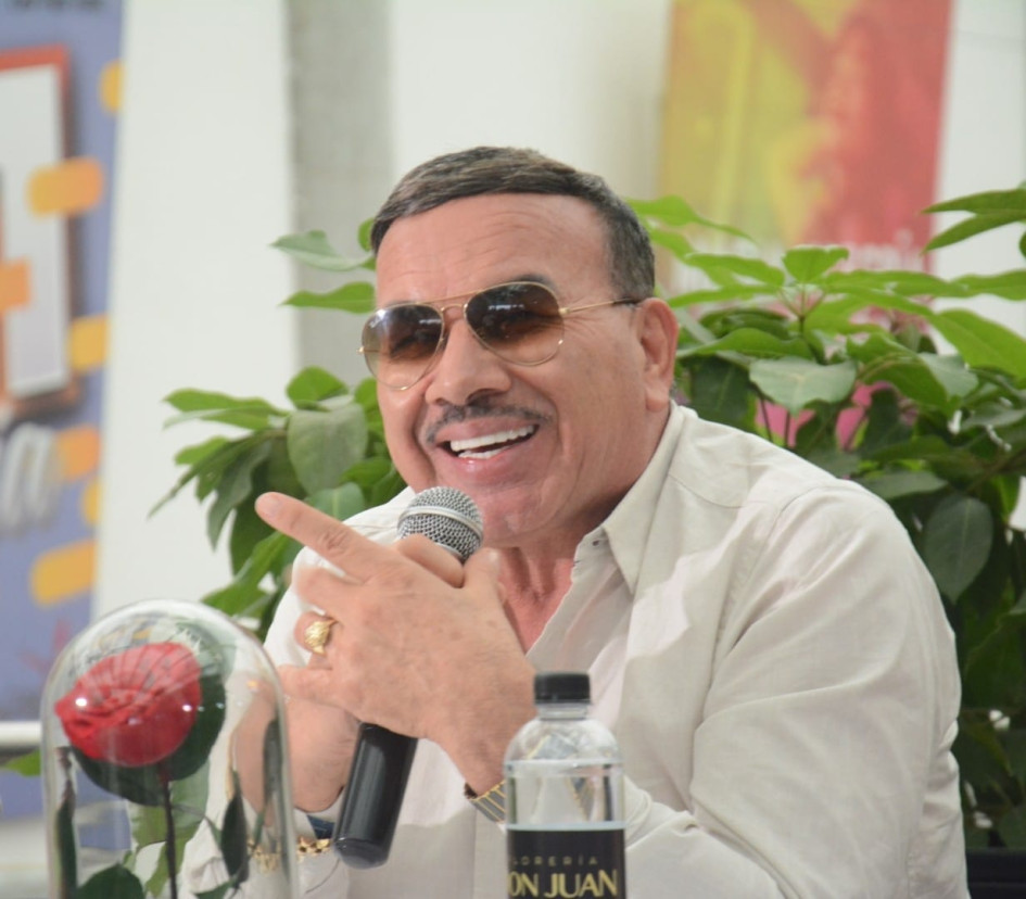 El Charrito Negro este martes en rueda de prensa en Manizales. 