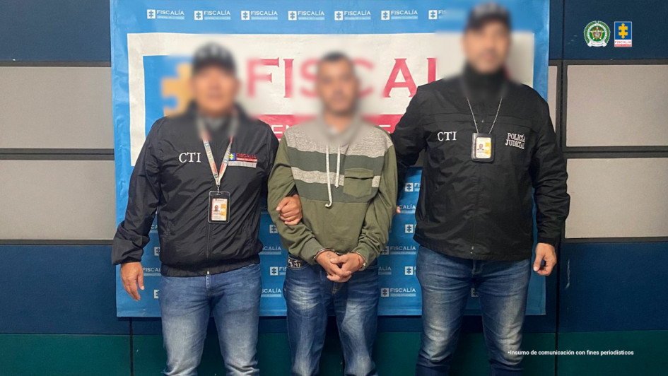 Juan Sebastián fue judicializado por el delito de violencia intrafamiliar agravado y un juez lo envío a la cárcel.