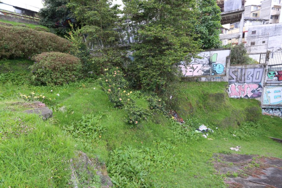 La aglomeración de basuras genera malos olores y dificultades entre los residentes.