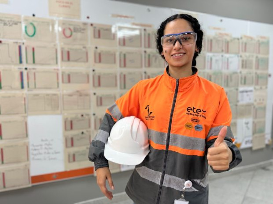 Sofía Castro Pineda, de 20 años, es vista por el Sena Caldas como un ejemplo del impacto de la doble titulación en los colegios de Manizales.