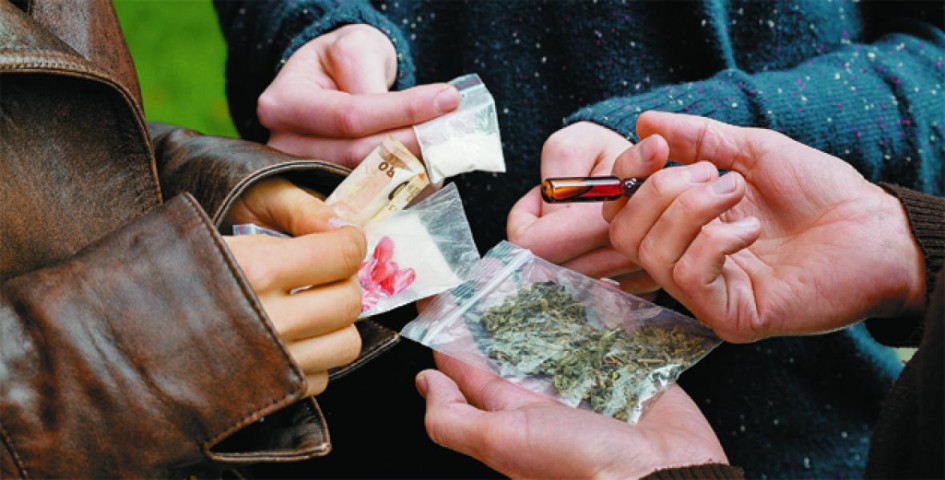 Recuerde que si una persona consume drogas y se vuelve problemática, la EPS tiene la obligación de prestar la atención necesaria.