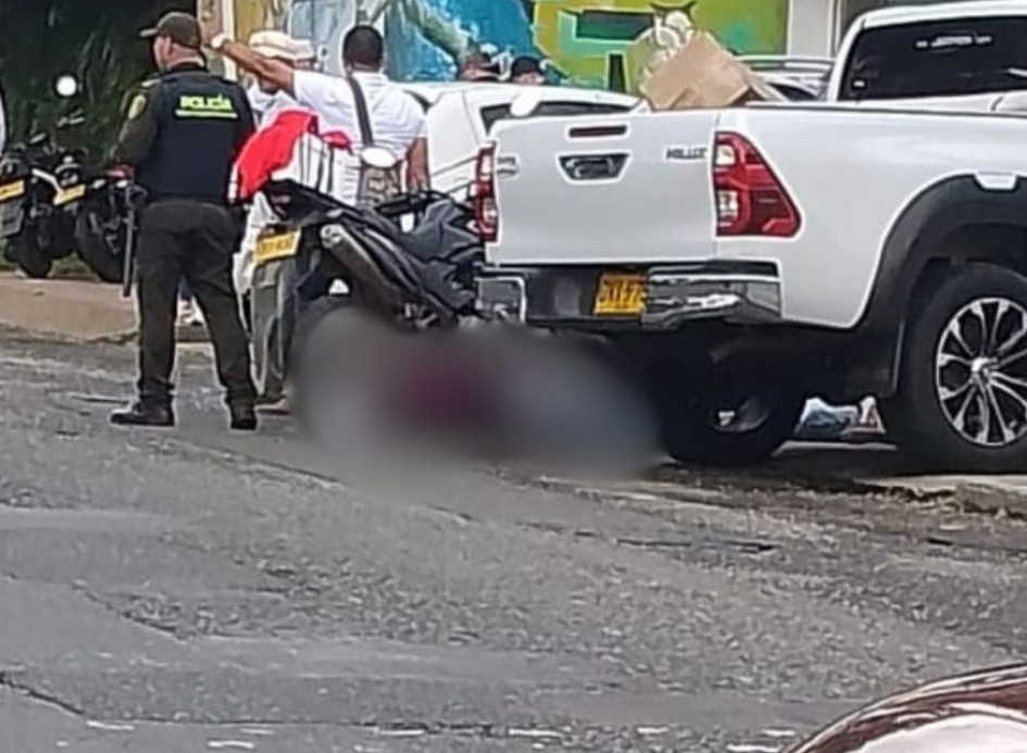 El doble homicidio de este 30 de diciembre ocurrió frente a la panadería Pan y Miel, en el norte de Armenia.