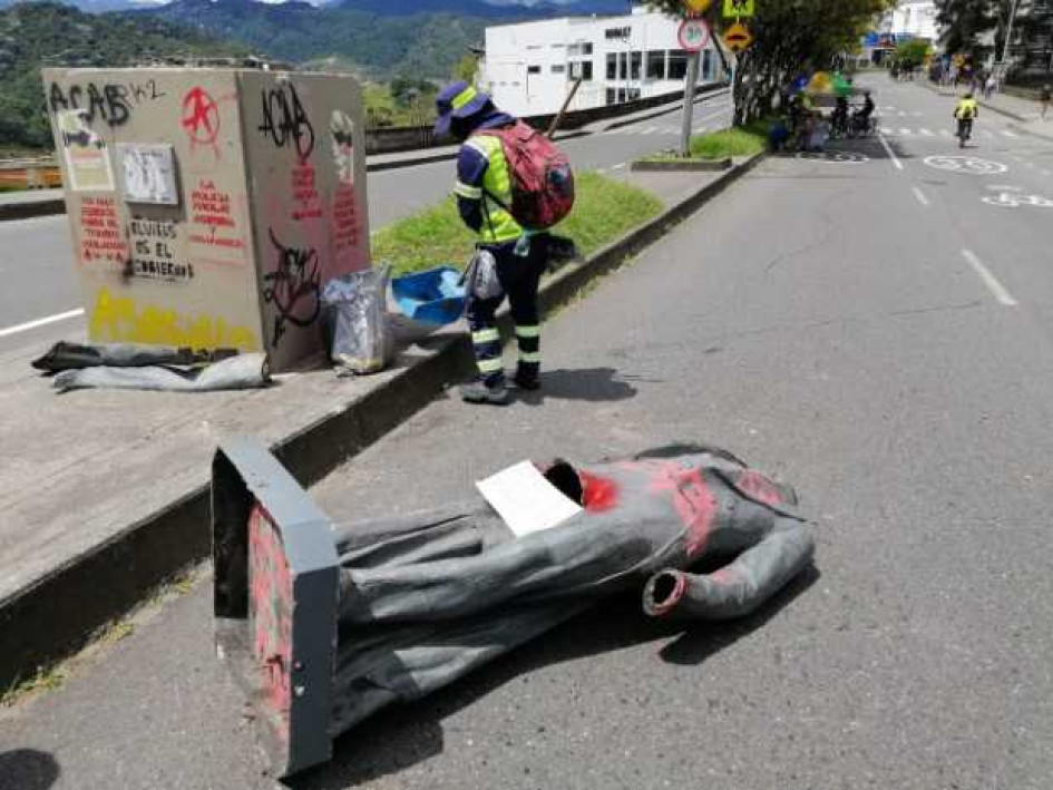 Foto archivo |LA PATRIA Así quedó la estatua el 20 de julio del 2021.