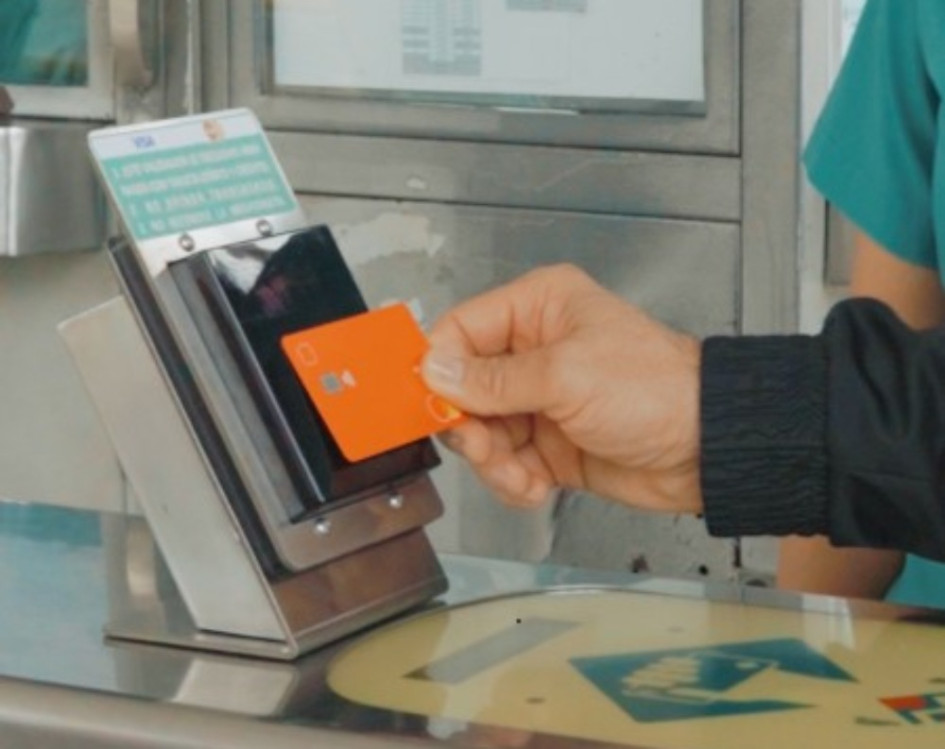 no podrán hacer transbordo en las siguientes rutas alimentadoras que no están dentro del sistema troncal, como son: Parque Industrial, Molivento, Milán y Megacable.  