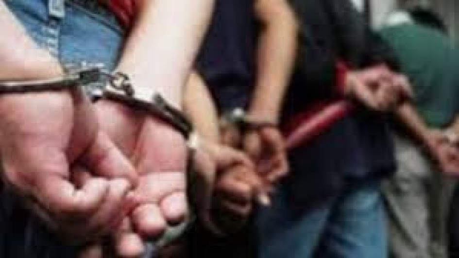 Son seis personas procesadas.