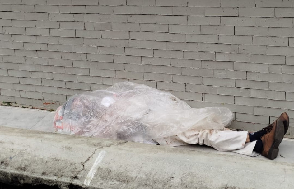 De acuerdo con el hospital, al ciudadano sí se le brindó atención médica y se negó a recibir ayuda posterior a su salida.