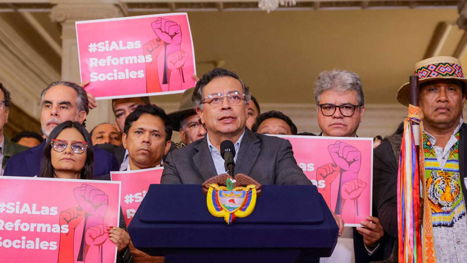 El presidente Gustavo Petro este martes durante la alocución en la que anunció que convocará a una consulta popular. El presidente Gustavo Petro este martes durante la alocución en la que anunció que convocará a una consulta popular.