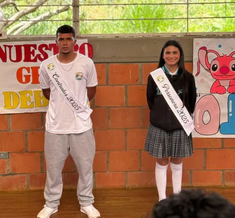 Juan Sebastián López y Jaidi Michelle Montoya, miembros del Gobierno escolar.