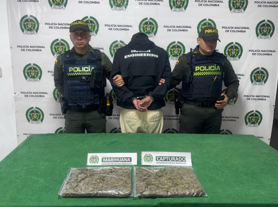 Las capturas de los seis sujetos se registraron en medio de requisas a ciudadanos en Manizales y Villamaría. Las capturas de los seis sujetos se registraron en medio de requisas a ciudadanos en Manizales y Villamaría.