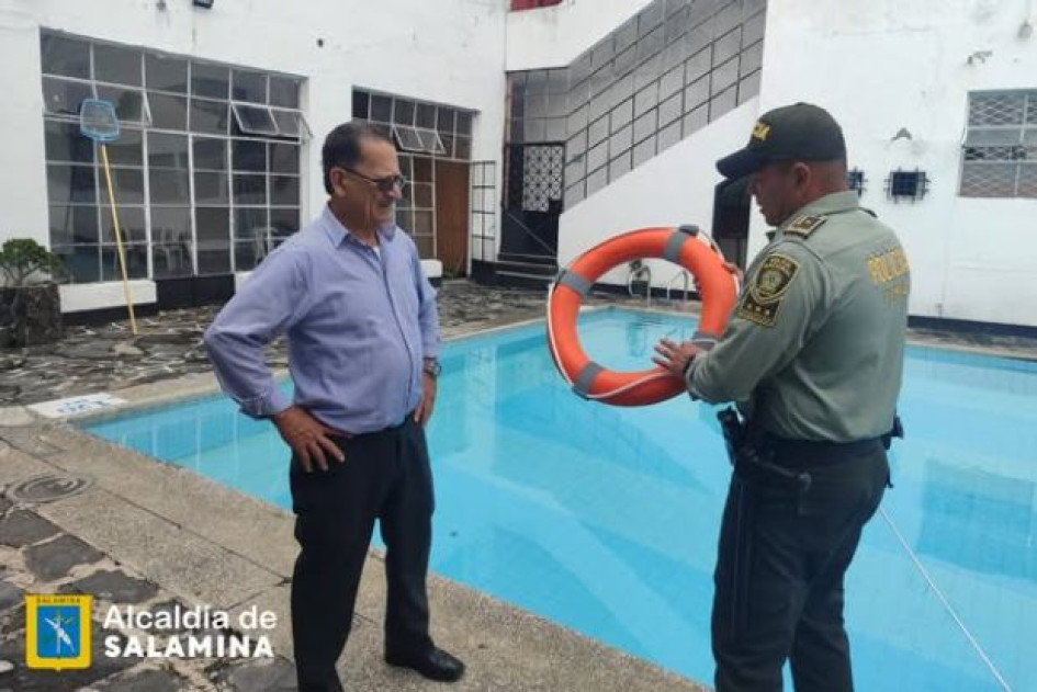 La Policía de Turismo de Salamina, indica la Alcaldía, lleva a cabo actividades de control en establecimientos que ofrecen servicio de piscina. Además, noticias del occidente, norte y oriente de Caldas. La Policía de Turismo de Salamina, indica la Alcaldía, lleva a cabo actividades de control en establecimientos que ofrecen servicio de piscina. Además, noticias del occidente, norte y oriente de Caldas.