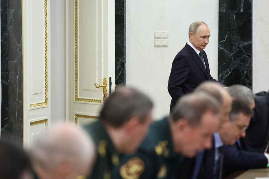 Foto / EFE / LA PATRIA  El presidente ruso, Vladimir Putin, a su llegada a una reunión en el Kremlin para discutir sobre las conversaciones ruso-ucranianas en Estambul. 