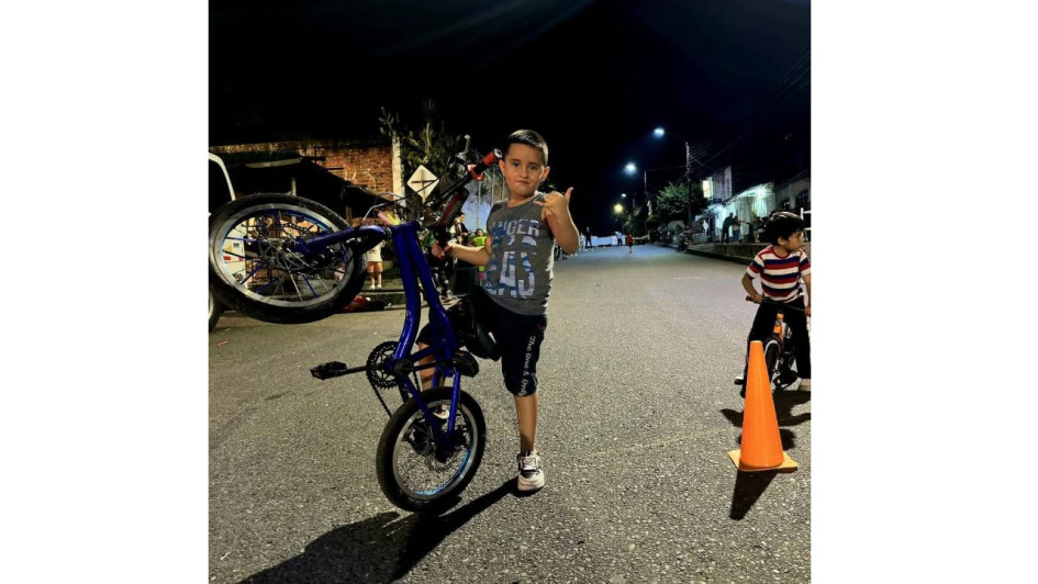 La ciclovía nocturna regresa al barrio La Arboleda, de Armenia.