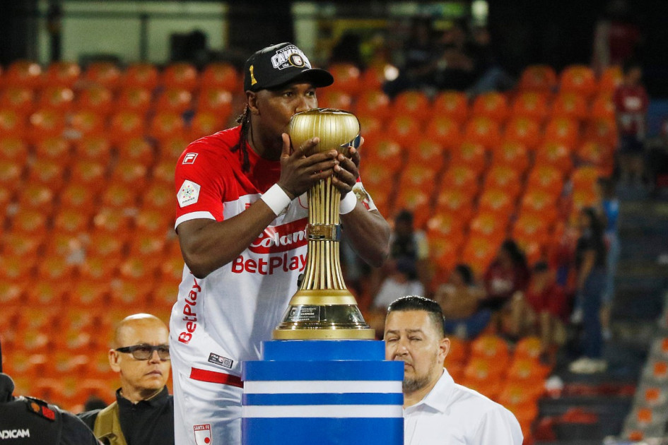 Hugol Rodallega se proclamó con el gol del triunfo en Medellín por 1-2 como máximo artillero del torneo, con 16.