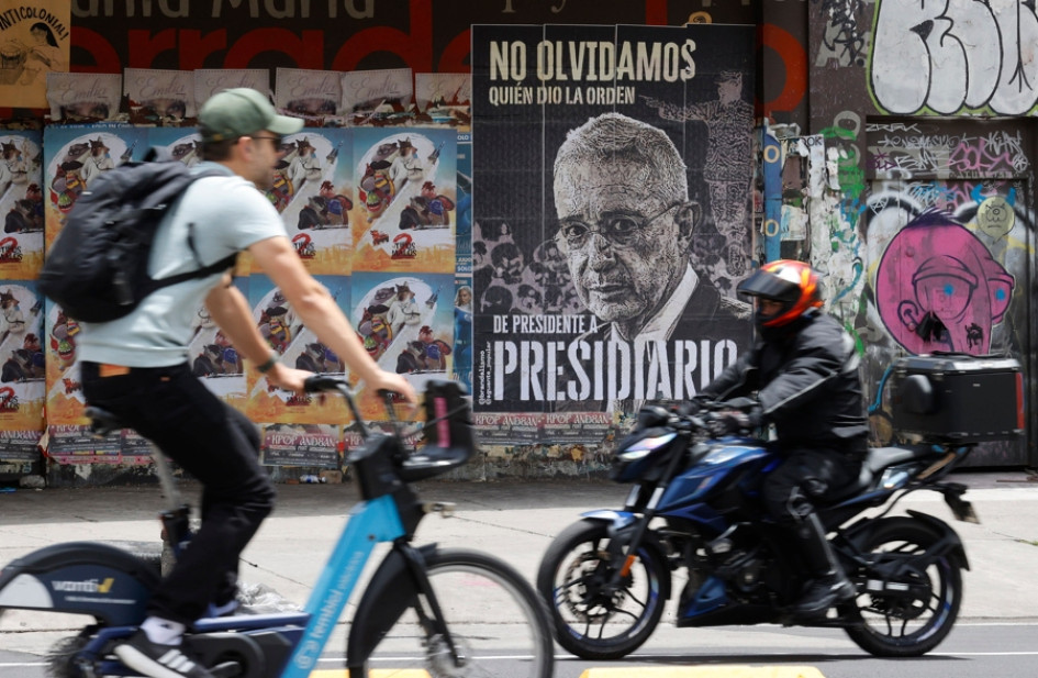 El abogado Jaime Granados, que lidera el equipo de defensa del expresidente colombiano Álvaro Uribe (2002-2010), aseguró este martes que el 11 de agosto apelará la sentencia que le sea impuesta por los delitos de soborno en actuación penal y fraude procesal, con base en la condena que le dictó la víspera la Justicia.