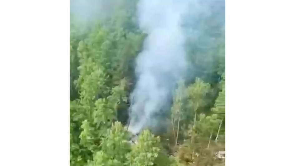 Se desconoce si los ocupantes del avión, 43 pasajeros y 6 tripulantes, fallecieron o sobrevivieron.