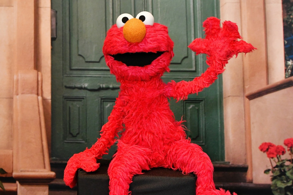 Elmo es un personaje infantil que aparece en el famoso programa 'Plaza Sésamo'.