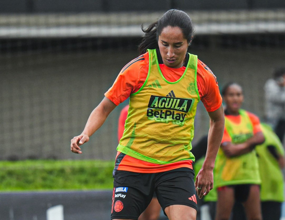 Mayra Ramírez, delantera del Chelsea inglés, es carta en el ataque de la Selección Colombia para afrontar la Copa América Femenina.
