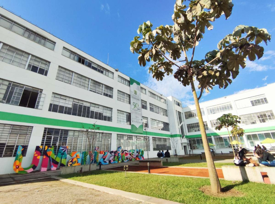 La Universidad de Manizales se une a esta conmemoración de los 80 años de la Chec con un aporte de 160 becas. 