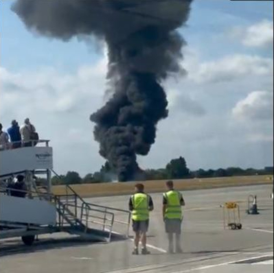 El hecho se presentó en Southend. Se evacuaron las zonas cercanas. 