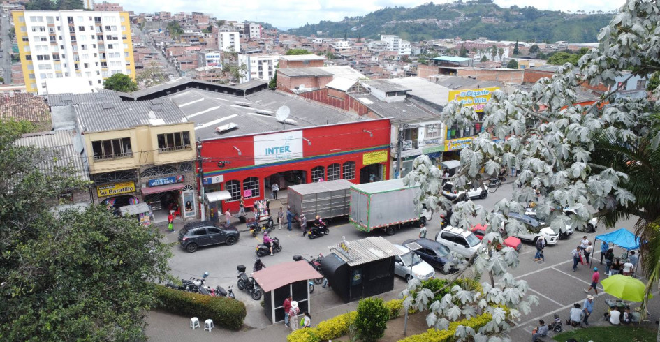 El crecimiento del comercio es evidente en Villamaría, lo mismo que la expansión de su casco urbano y el desarrollo de nuevas unidades de negocio. Más empresas generan más empleo y nuevas oportunidades.