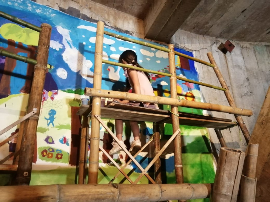 Estudiantes de colegios públicos y privados de Manizales retratan la historia de Caldas y en el Monumento a Los Colonizadores. 