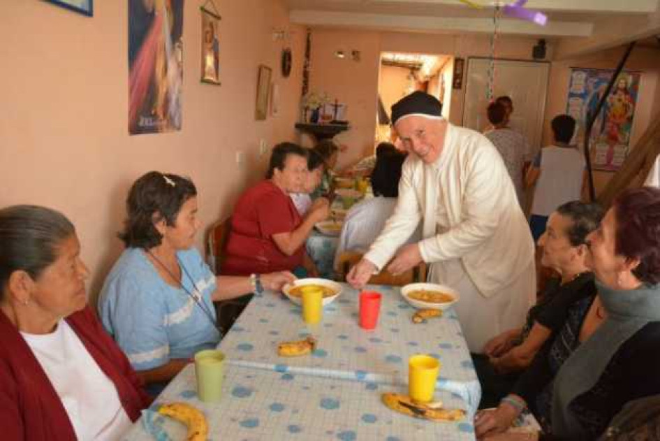 La Fundación Obras Sociales Betania aparte de alimentar a los más necesitados, se volcó a construir en altura y cuenta con dos torres listas en proceso de entrega al lado de la Estación del Cable Aéreo de La Fuente. 