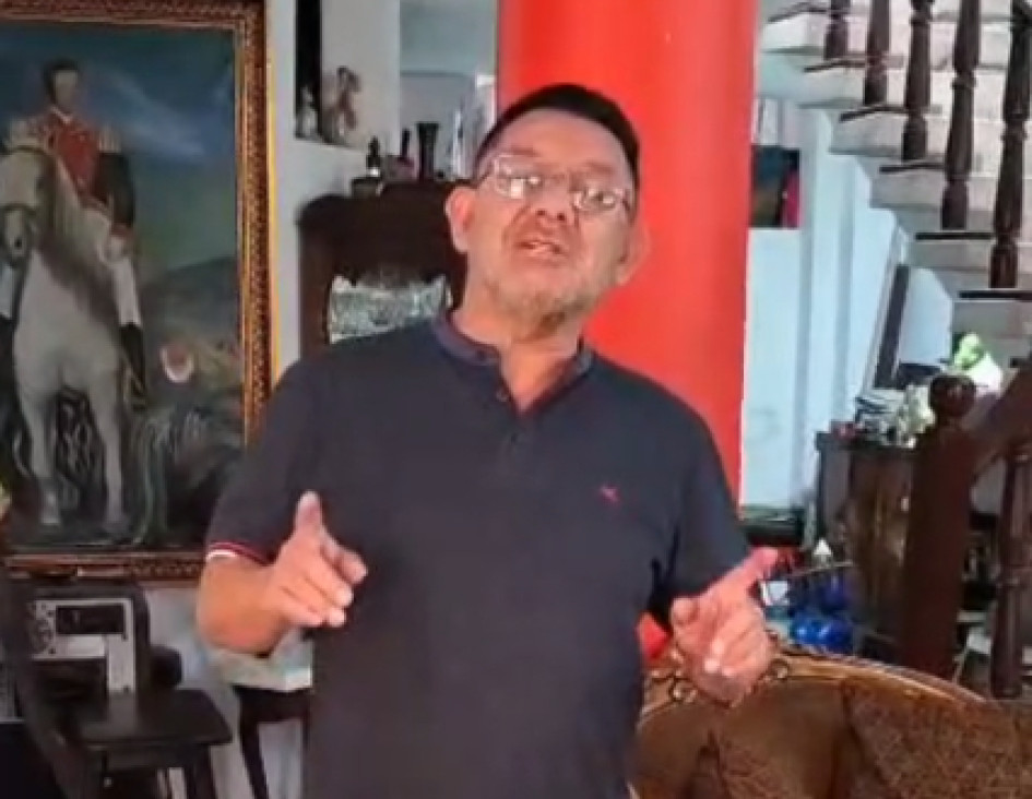 Carlos Alberto Salazar Ospina, conocido como Carlos Whisky, asegura que los señalamientos en su contra son parte de un montaje.