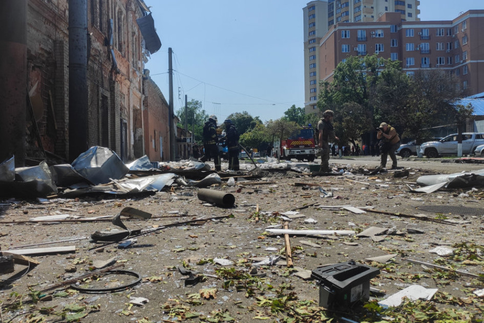 Rusia ha intensificado su campaña para obstaculizar la movilización militar de Ucrania mediante una serie de ataques selectivos con drones contra centros de reclutamiento en todo el país, los cuales incorporan hasta 27.000 nuevos soldados al mes a pesar de las críticas constantes sobre sus métodos.