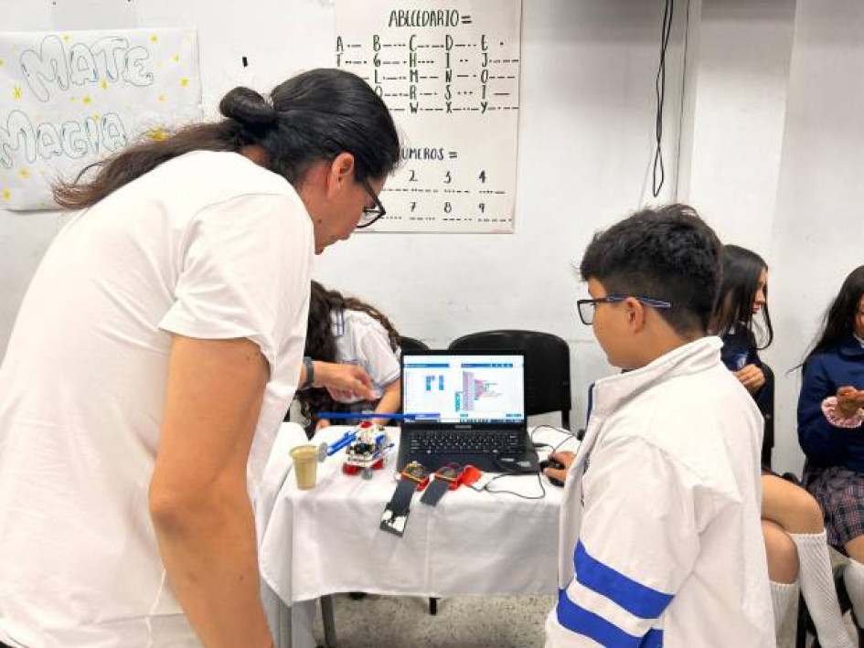 Foto I Cortesía Fundación Luker I LA PATRIA  Coding Hubs se implementa en 20 instituciones educativas de Manizales, con cerca de 80 docentes.