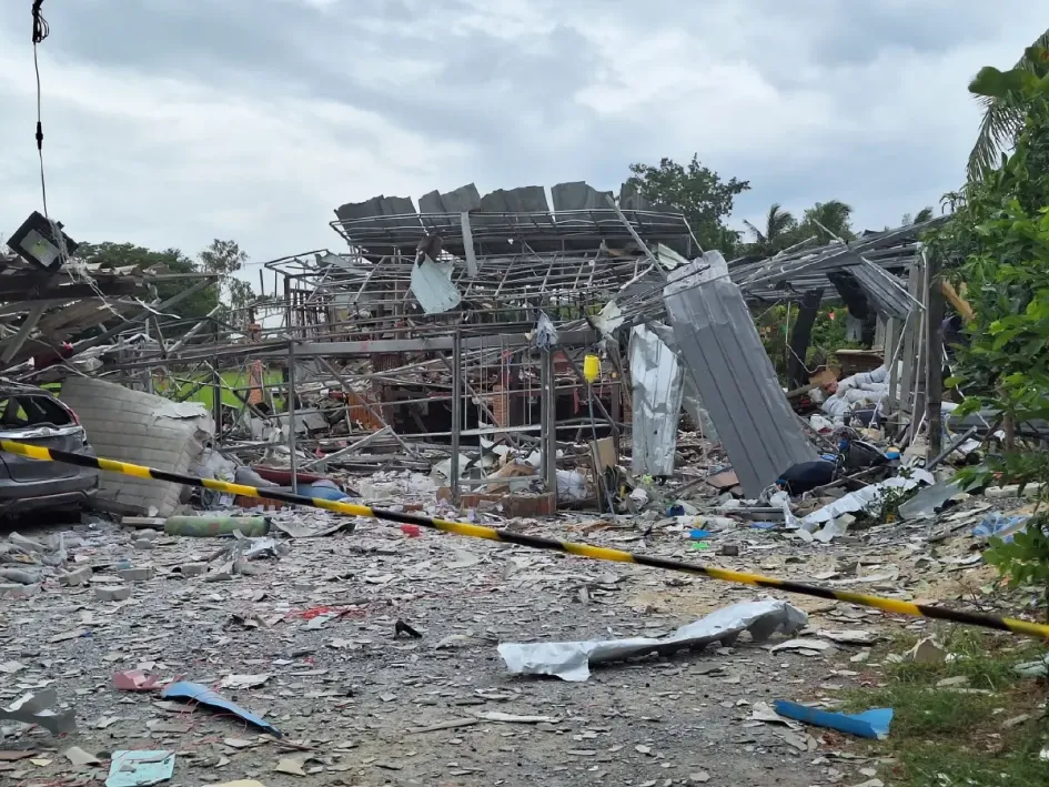 Así quedó la fábrica en Tailandia tras la explosión.