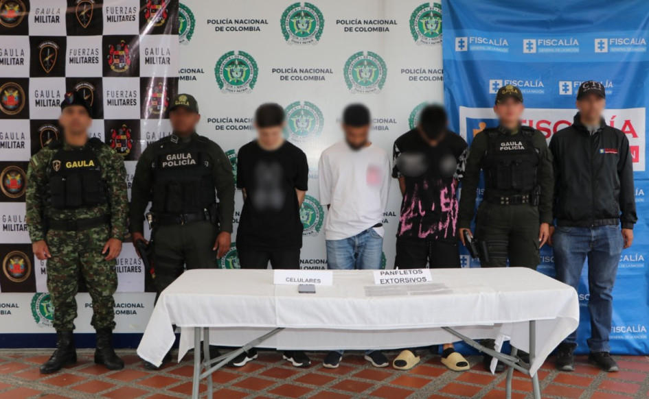 Al término de las audiencias, un juez de control de garantías les impuso medida de detención domiciliaria, mientras continúan las investigaciones