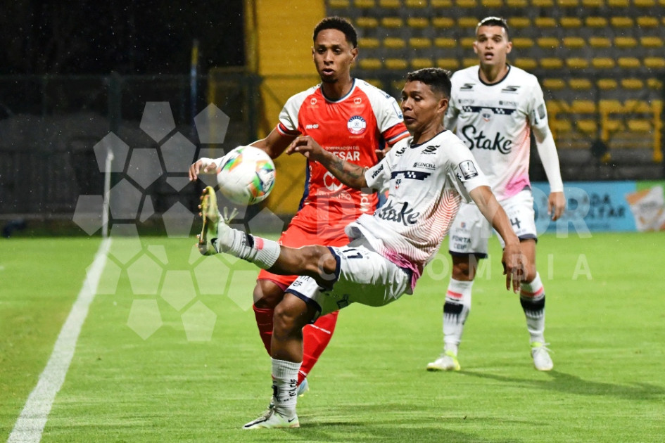 Fortaleza y Alianza se enfrentaron en el estadio de Techo, en Bogotá.