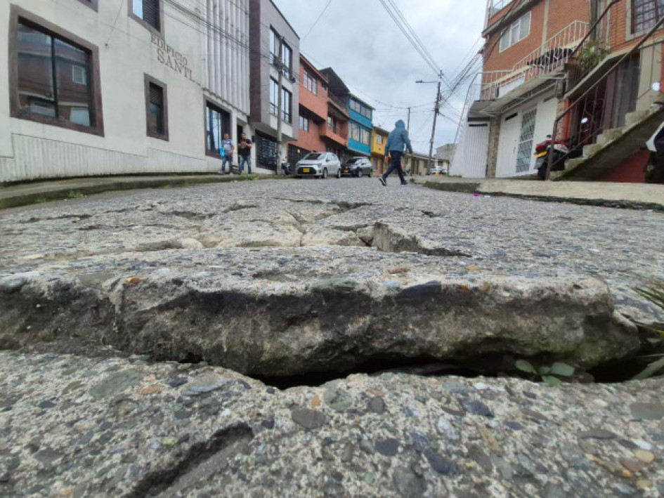 El hueco está ubicado cerca de la parroquia de La Asunción.