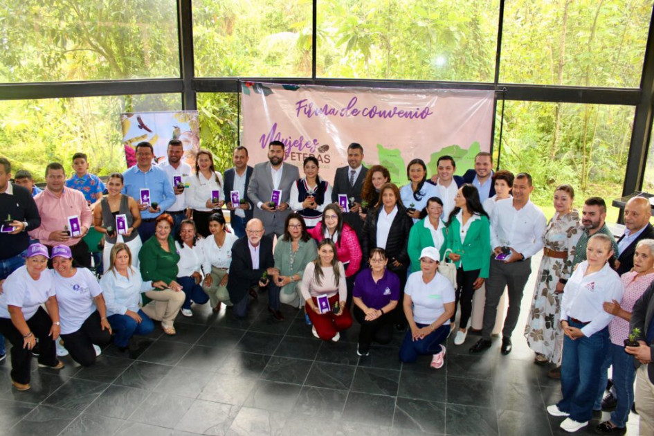 El proyecto ‘Mujeres Cafeteras’ además de impactar ambientalmente y promover la equidad de género y el desarrollo rural sostenible.