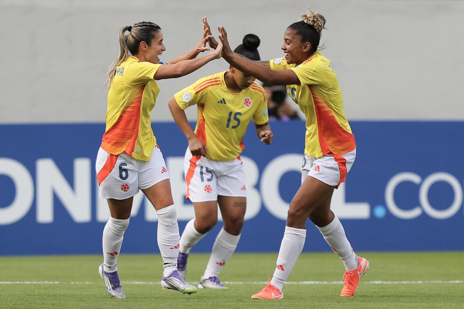 El reto es interesante, Colombia femenina mayores nunca le ha ganado a Brasil, han jugado 11 veces, 8 victorias para Brasil y 3 empates.