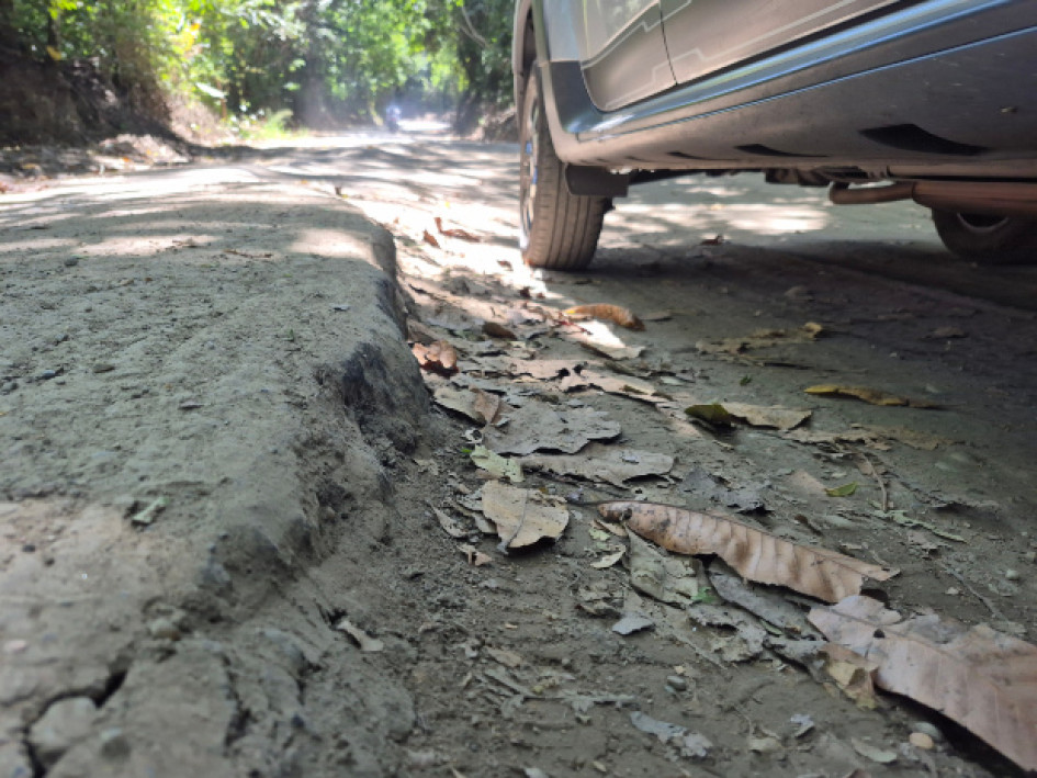 Entre La Dorada e Isaza, en el oriente de Caldas, hay 27 kilómetros. De ellos, en la actualidad intervienen 3. Los otros 24 son una ruta de huecos, que deben ser esquivados por los viajeros en cada curva y en cada tramo.